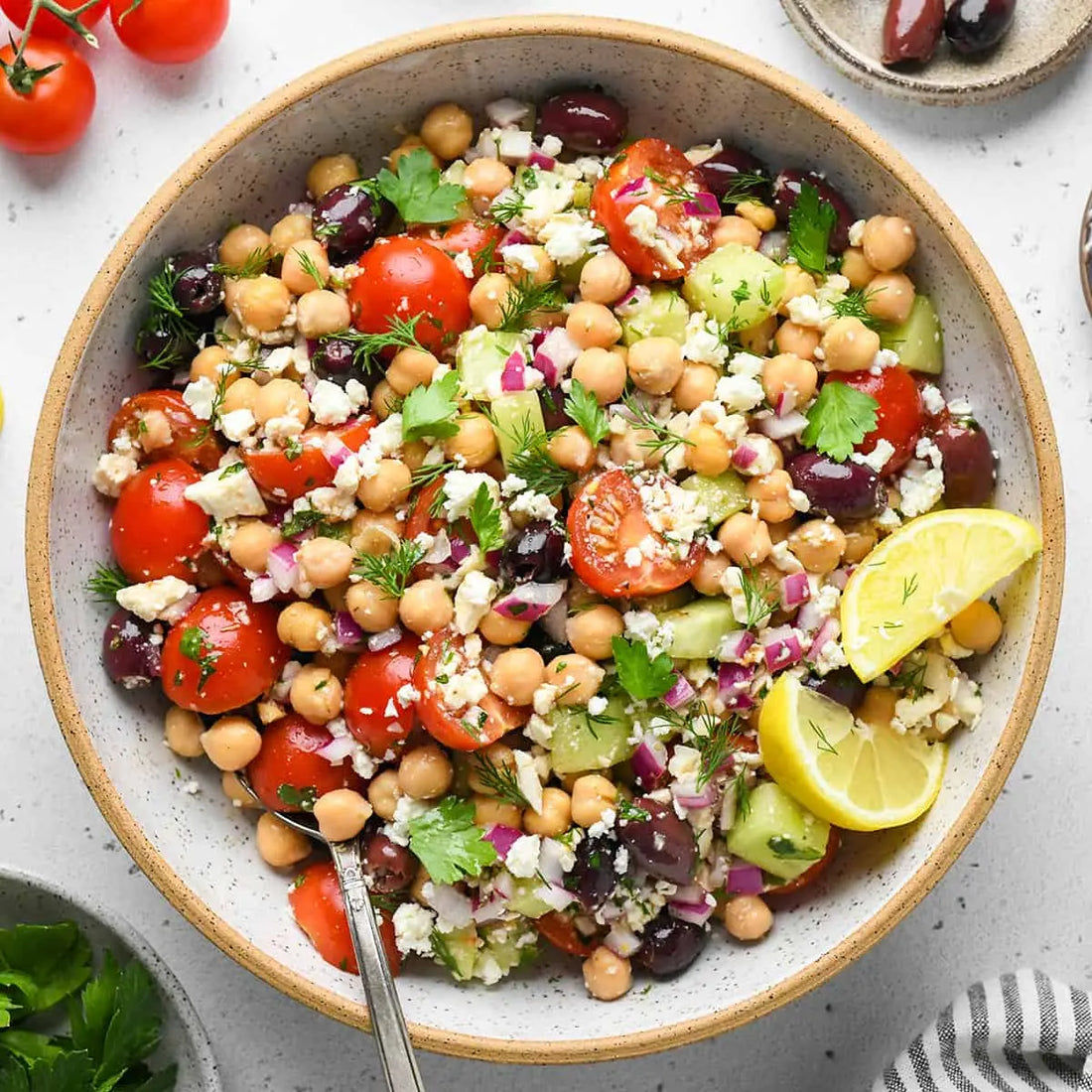 Mediterranean Chickpea Salad Recipe: A Wholesome Lunch Delight